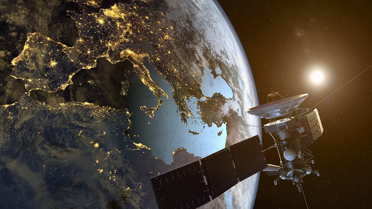 In Presenza – Le costellazioni di satelliti, sviluppi presenti e futuri